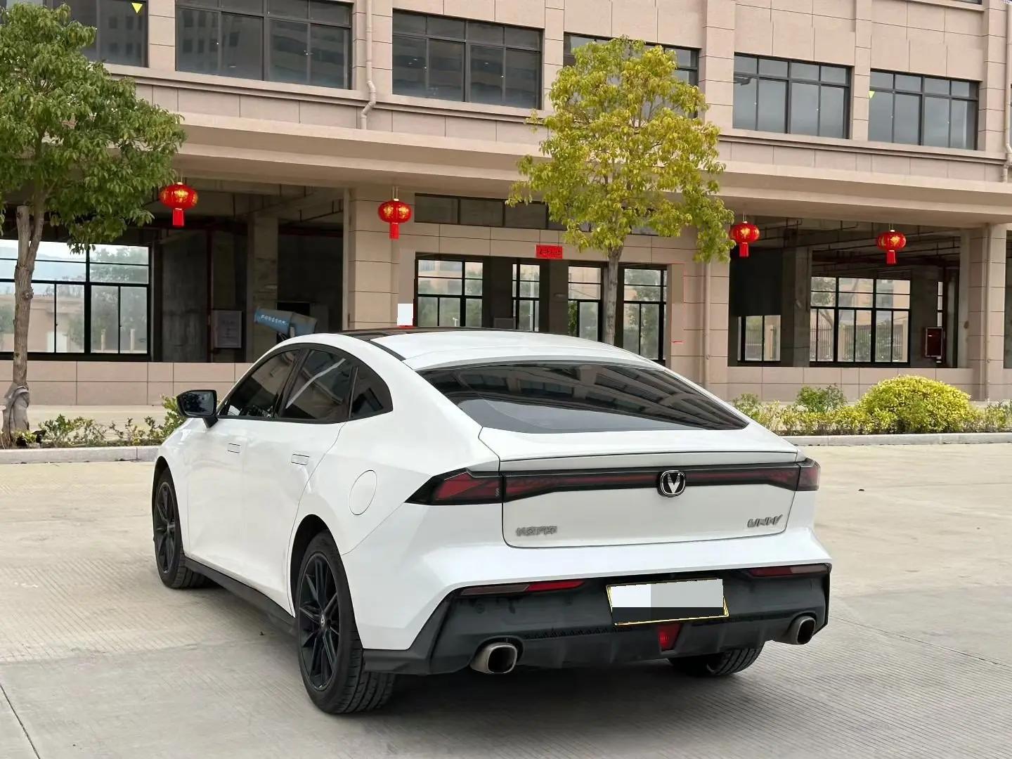 ChangAn UNI-V 2022 1.5T Honorable Model 9