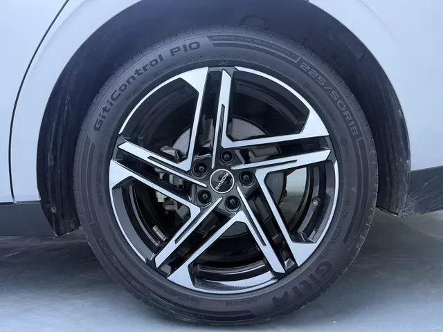 Roewe D7 2023 DMH 125km Flagship 19