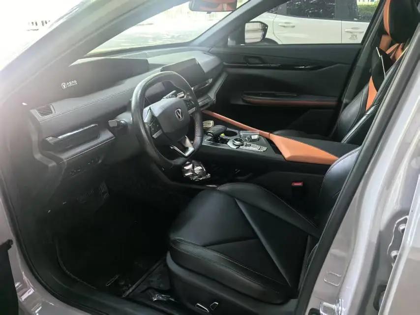 ChangAn UNI-V 2022 1.5T Honorable Model 2