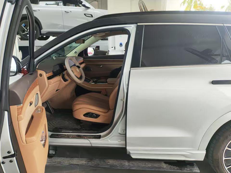 AITO 2024 AITO M7 Intelligent Driving Rear-Wheel Drive Max Version 6-Seater Automatic 2
