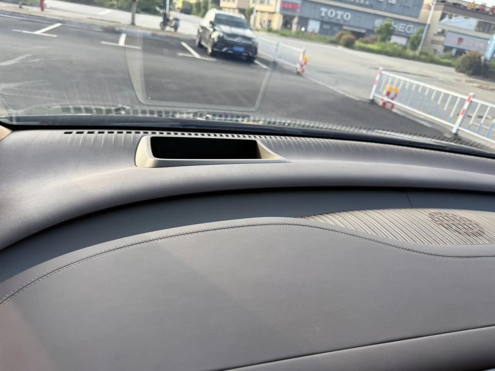 Denza 2025 Denza D9 EV Smart Driving Edition 600 Four-wheel Drive Premium Automatic Transmission 10