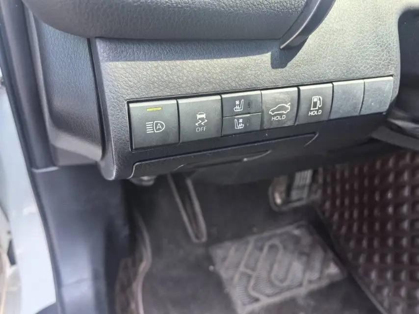 Toyota 2023 Camry Dual Engine 2.5HG CVT Luxury Edition Automatic 2