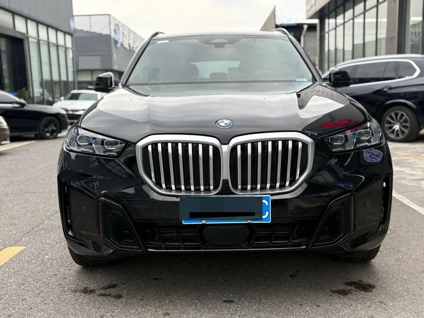 BMW 2023 X5 xDrive40Li 48V 3.0T M sports obsidian night suit automatic gear 2