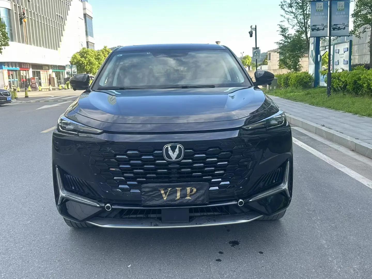 ChangAn 2024 UNI-K 2.0T Two-Drive Global Edition Automatic Gear 2