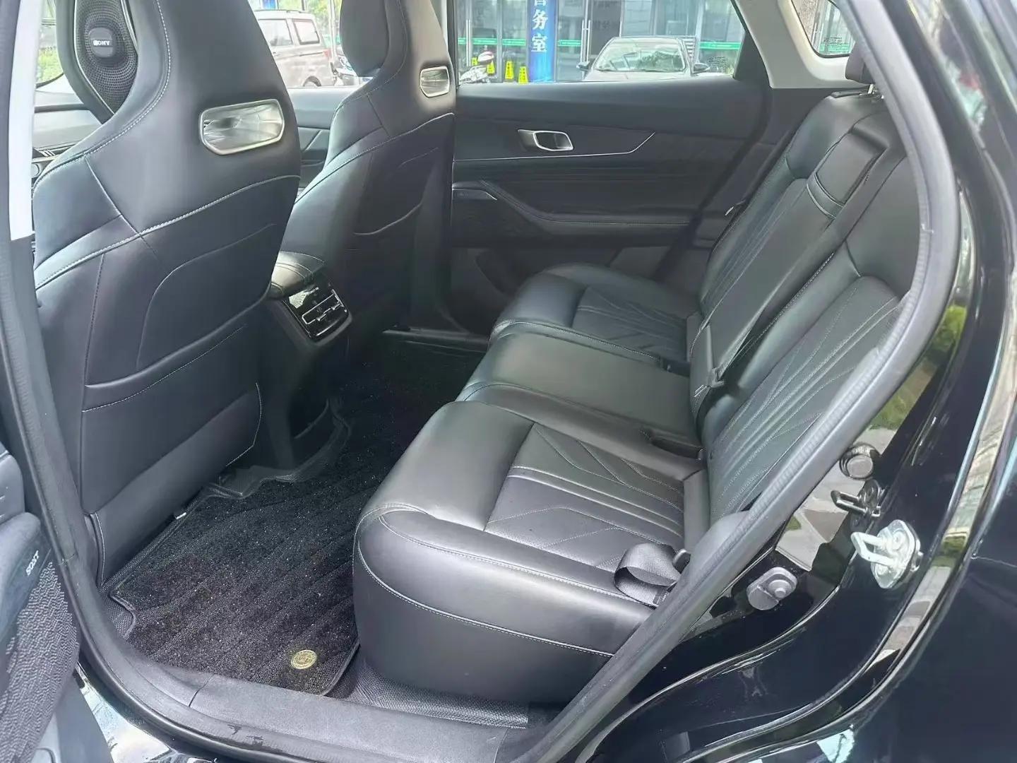 ChangAn 2024 UNI-K 2.0T Two-Drive Global Edition Automatic Gear 5