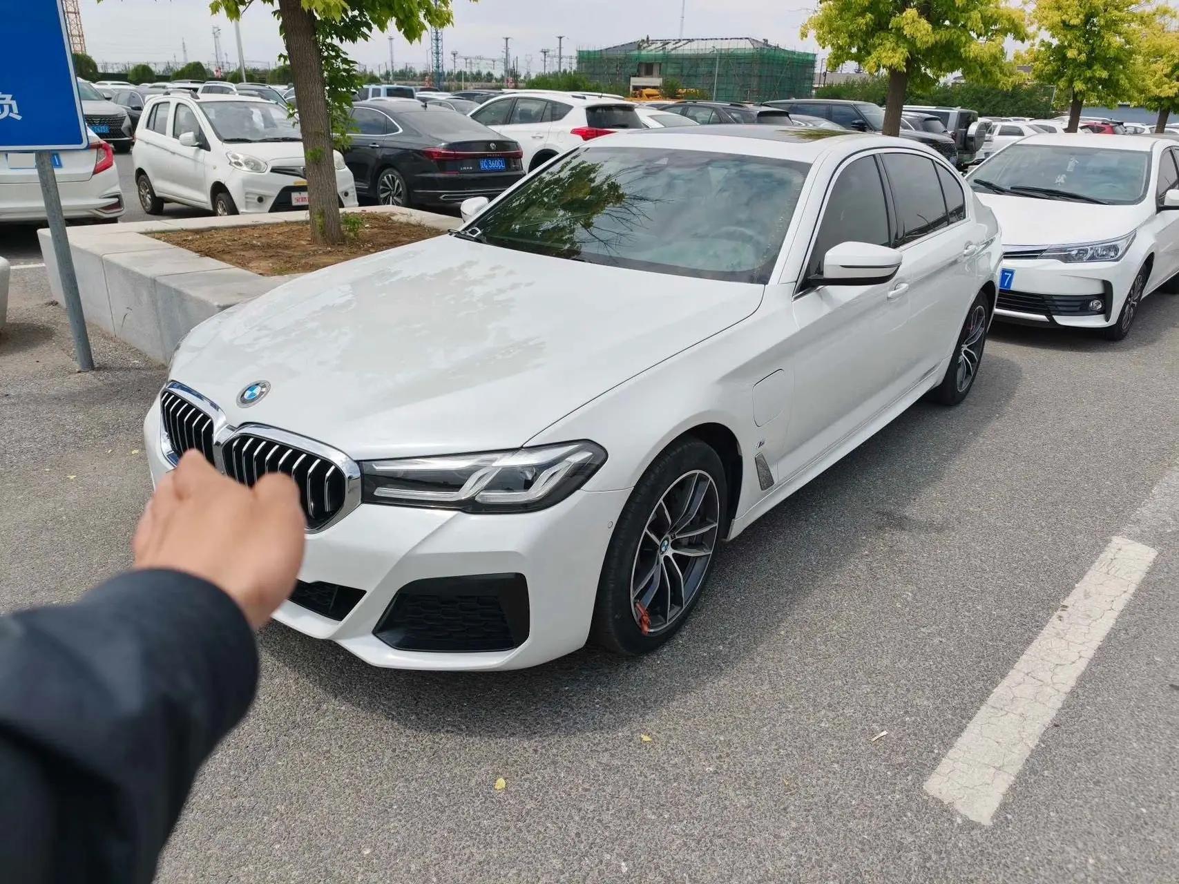 BMW 5 series new energy 2021 535Le M sports suit