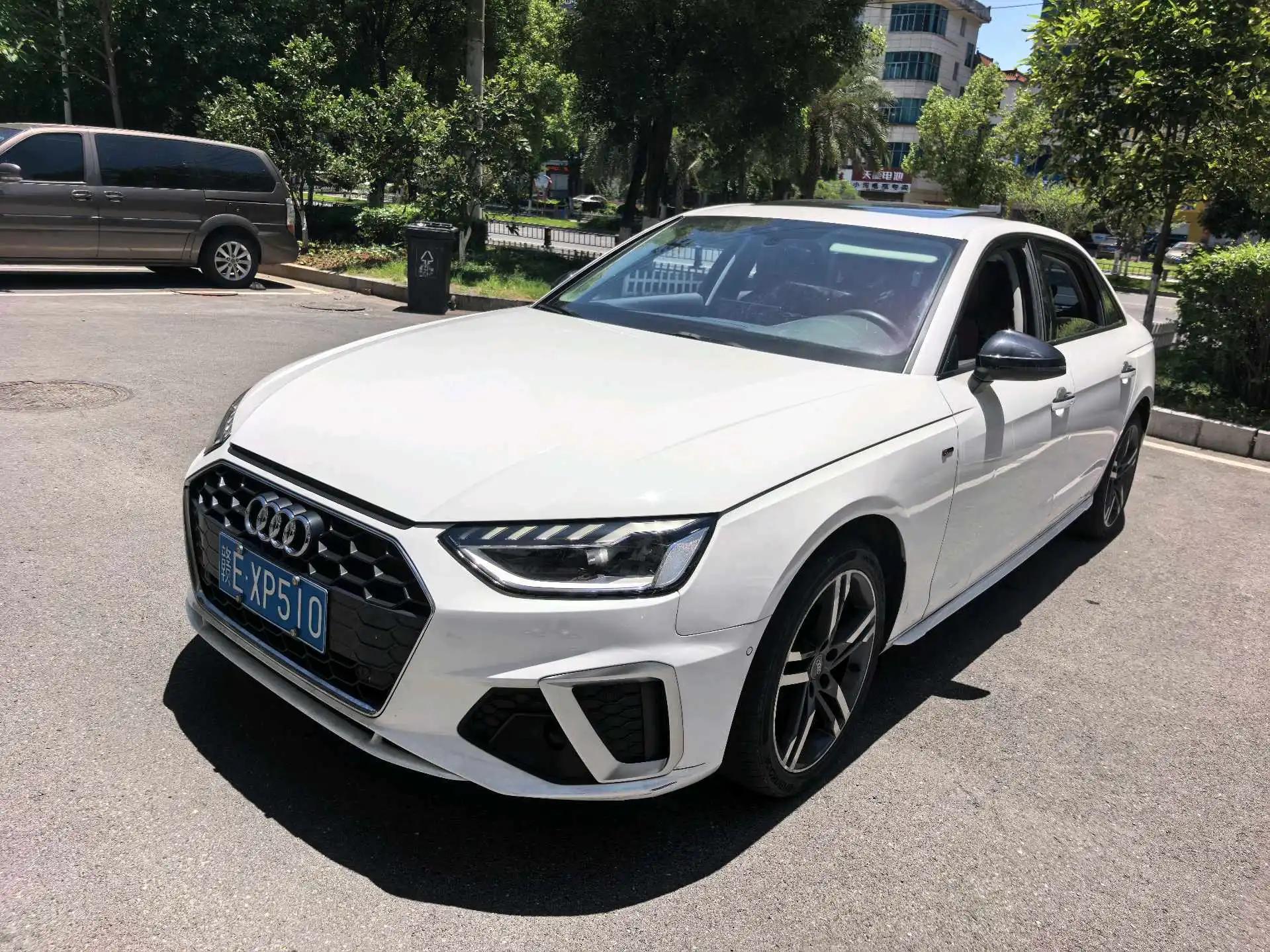 Audi A4L 2020 40 TFSI Deluxe Dynamic