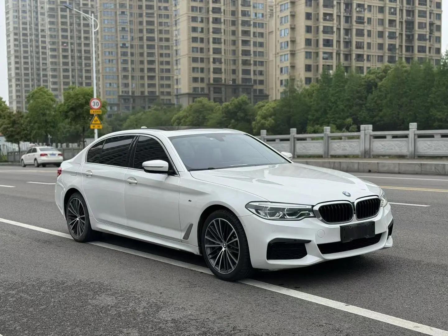 BMW 5 Series (Imported) 2020 540i Fashion Edition M Sports Suit 3