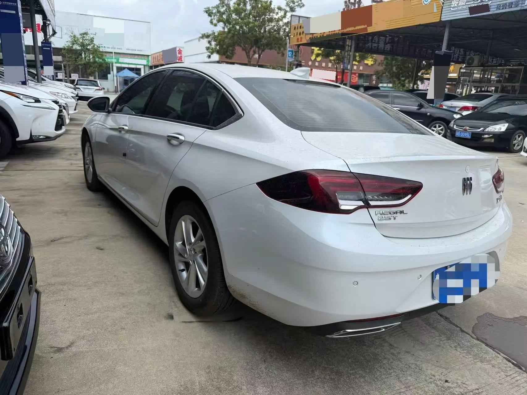 Buick 2025 Regal 1.5T 25T Super Edition Automatic Gear 5