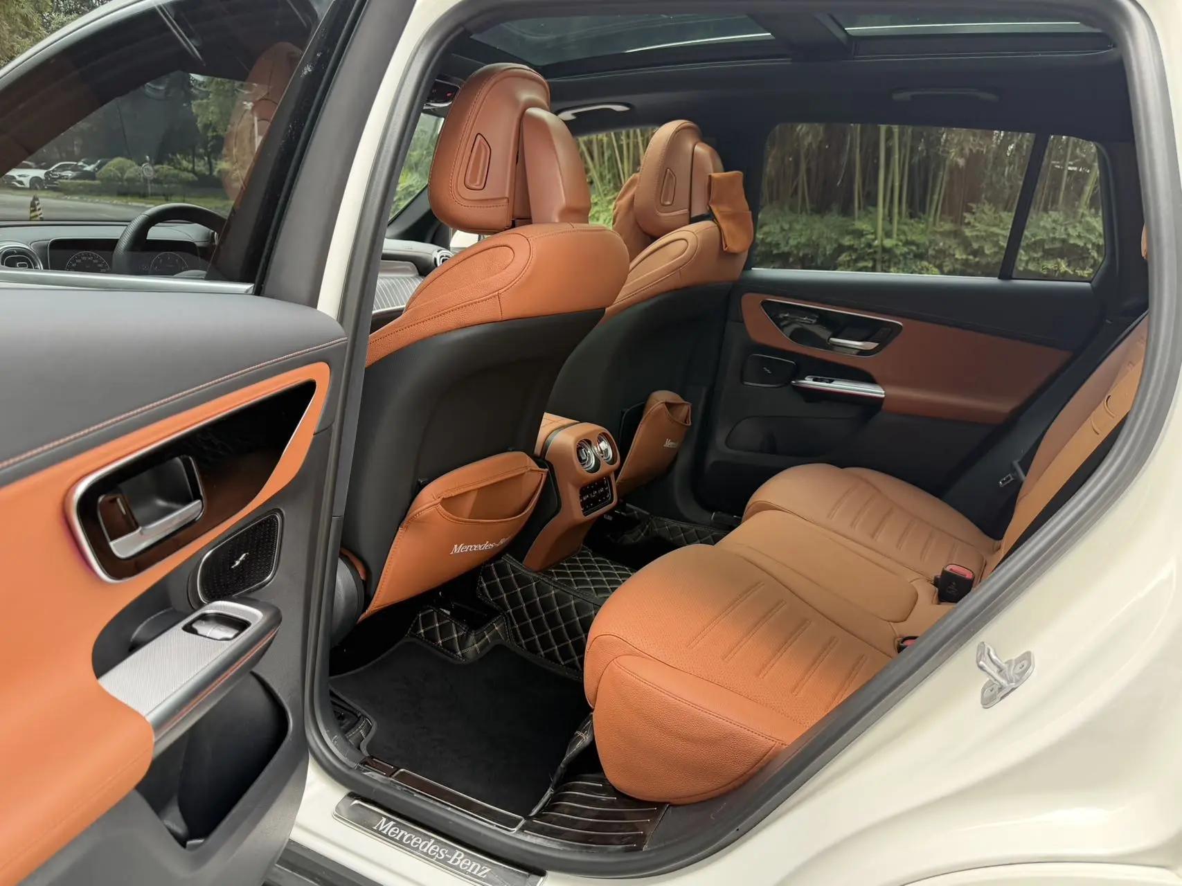 Mercedes Benz 2024 GLC 300 L 4MATIC 48V 2.0T Sporty 5-Seater Automatic 4