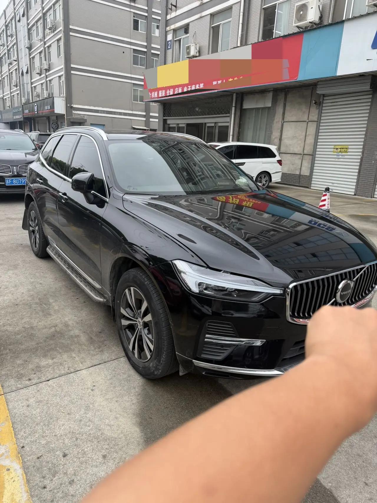 Volvo XC60 2023 B5 4-wheel-drive Zhiyi Deluxe Edition 3