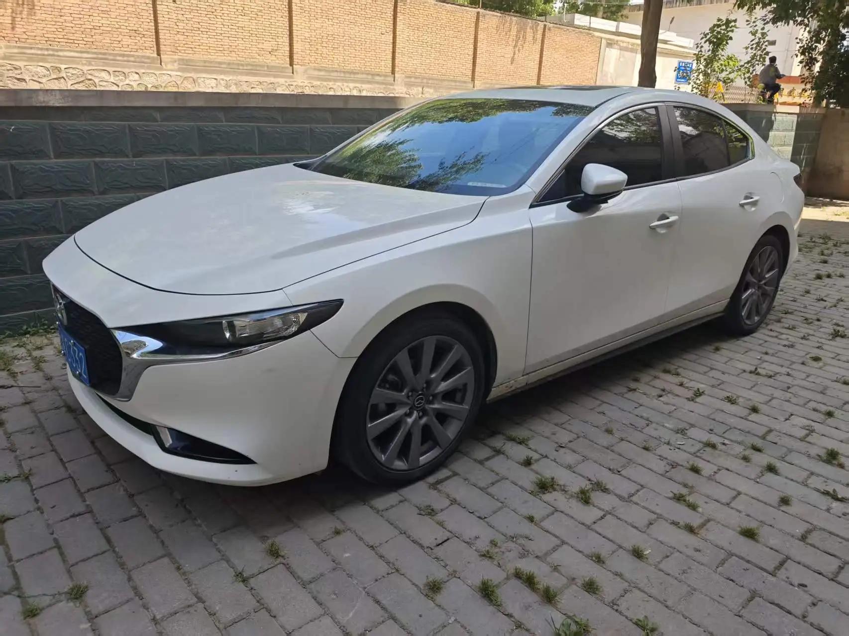 Mazda 3 Onksera 2022 2.0L Automatic Quality Glamour Edition