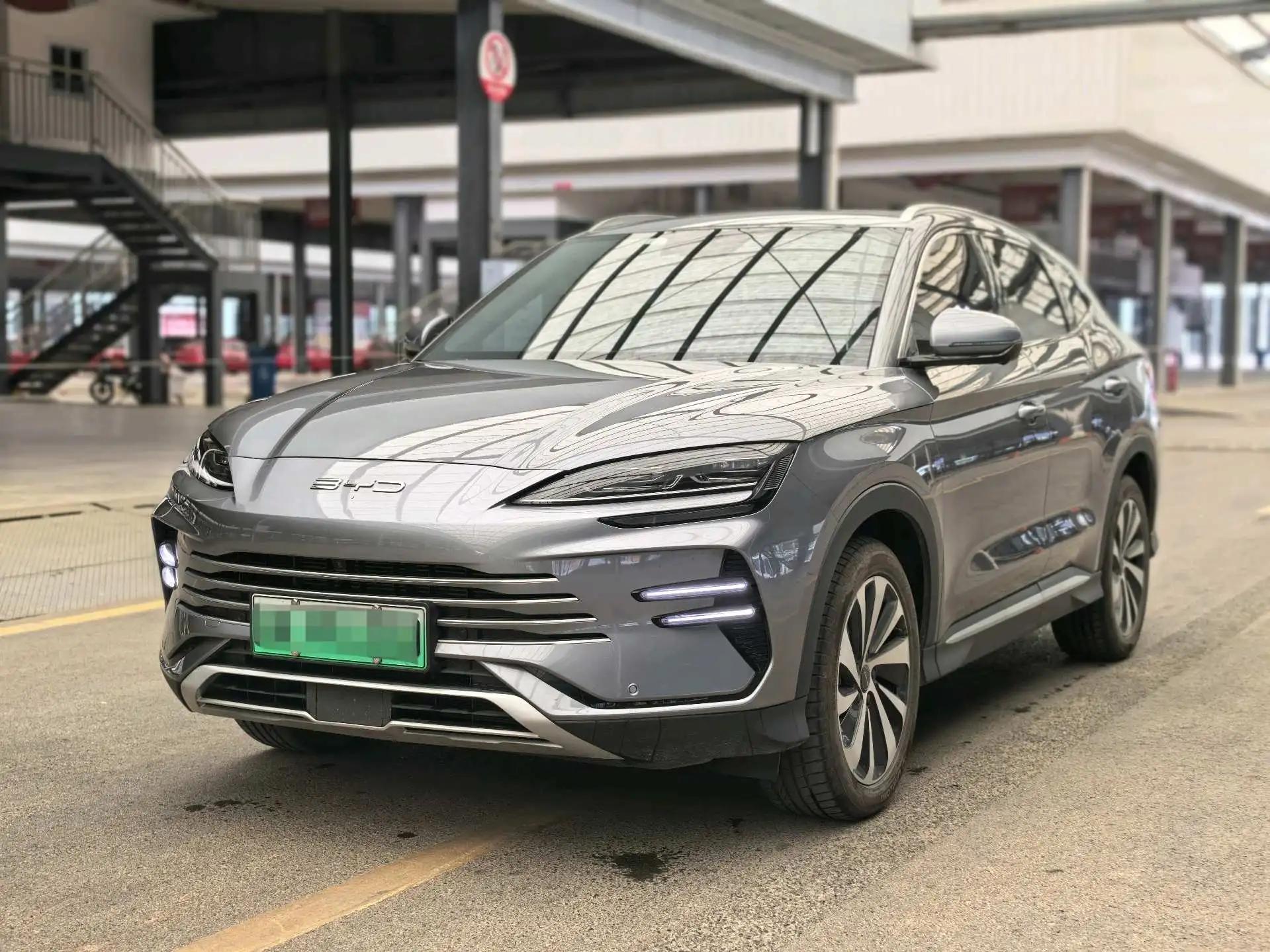BYD 2023 Song PLUS DM-i 1.5 Stepless Champion Edition 110KM Flagship Automatic Gear