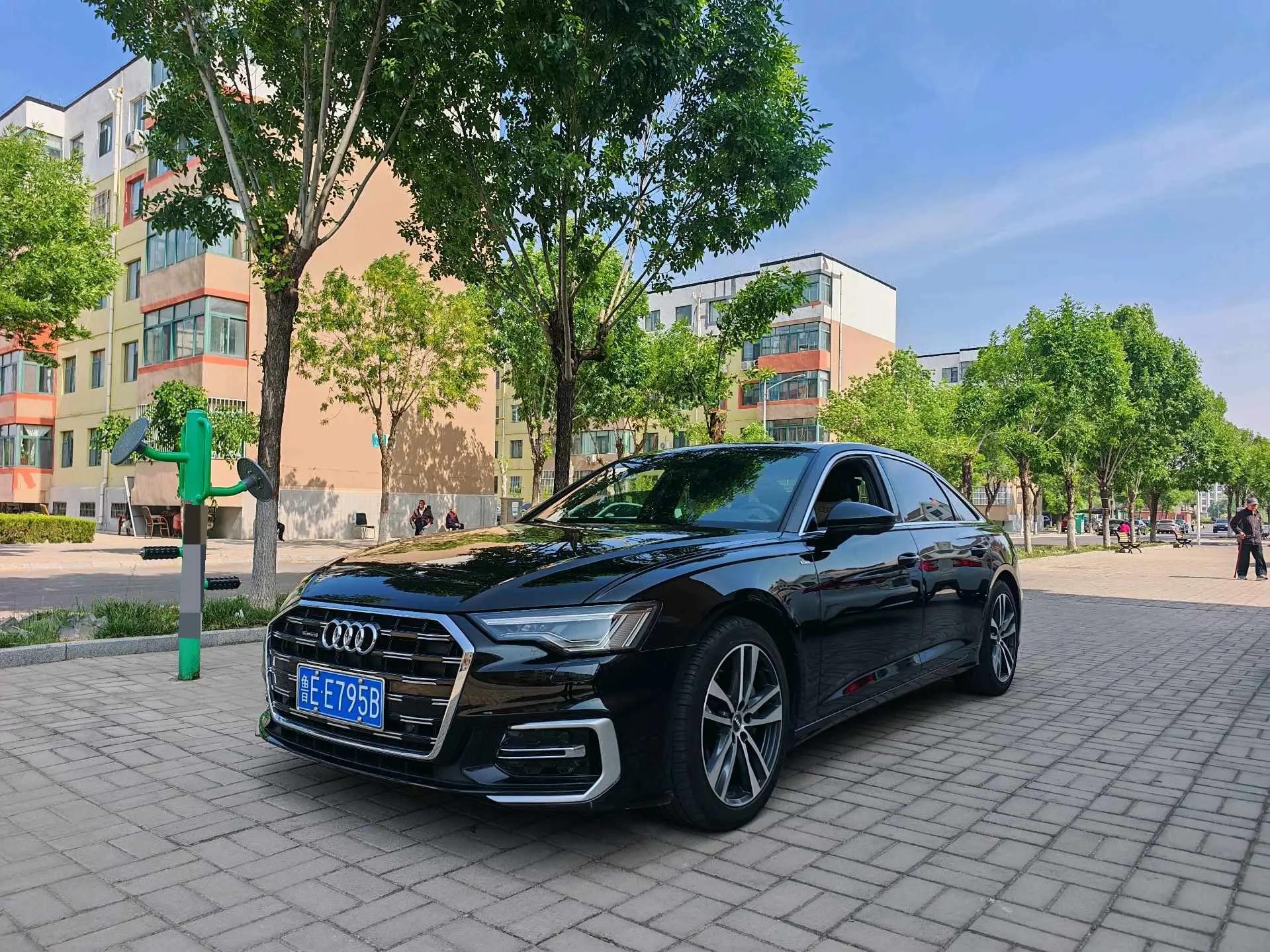 Audi A6L 2021 40 TFSI Deluxe Dynamic
