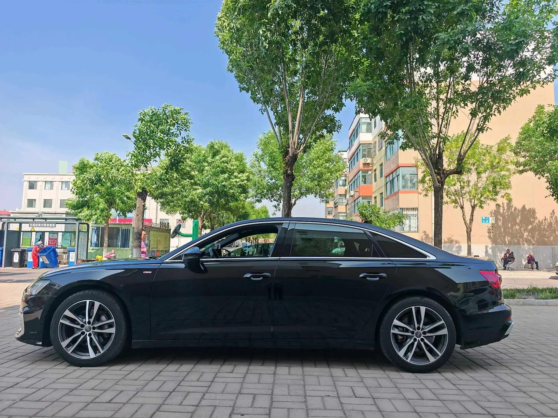 Audi A6L 2021 40 TFSI Deluxe Dynamic 3