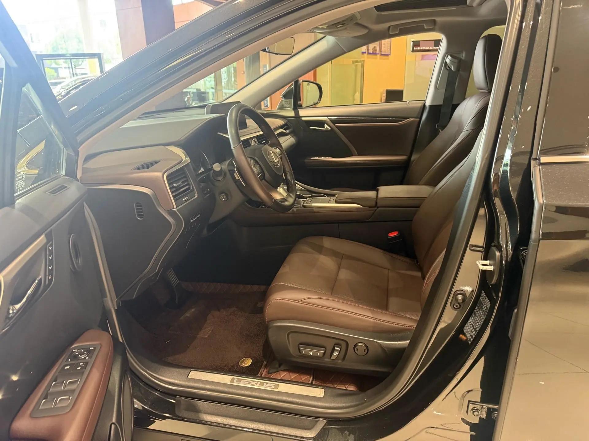 Lexus RX 2020 15000.00g Drive Comfort Edition Country V 5