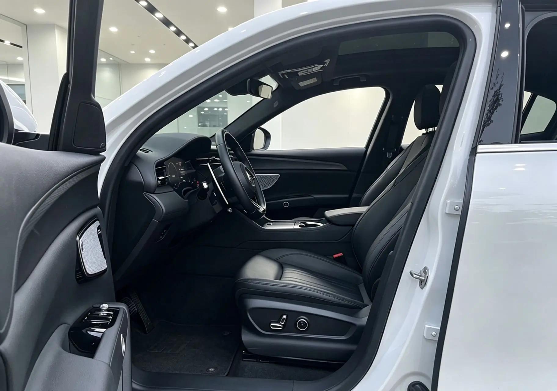 Grecale 2023 2.0T GT 4