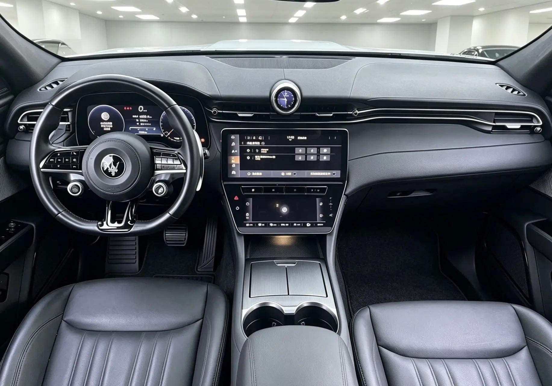 Grecale 2023 2.0T GT 5