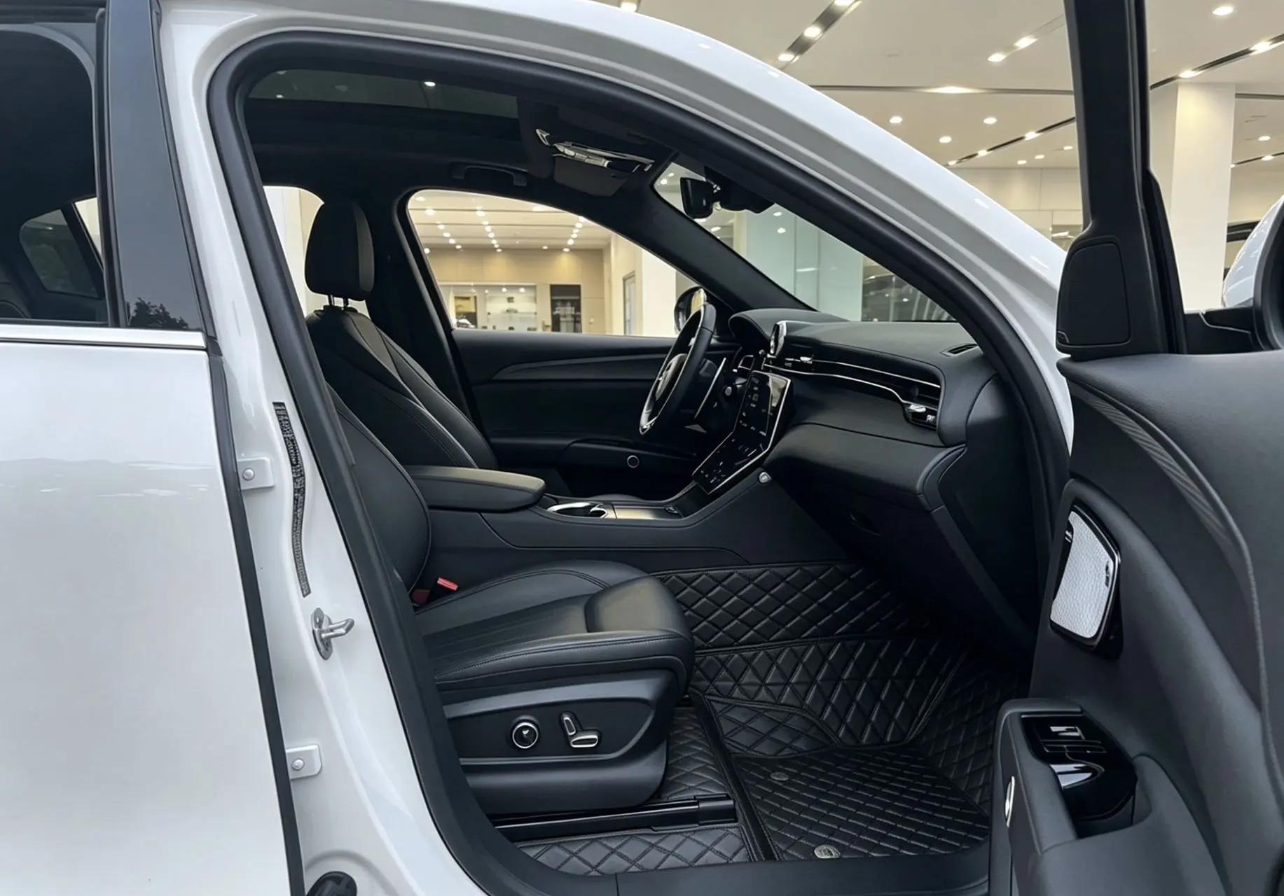 Grecale 2023 2.0T GT 6