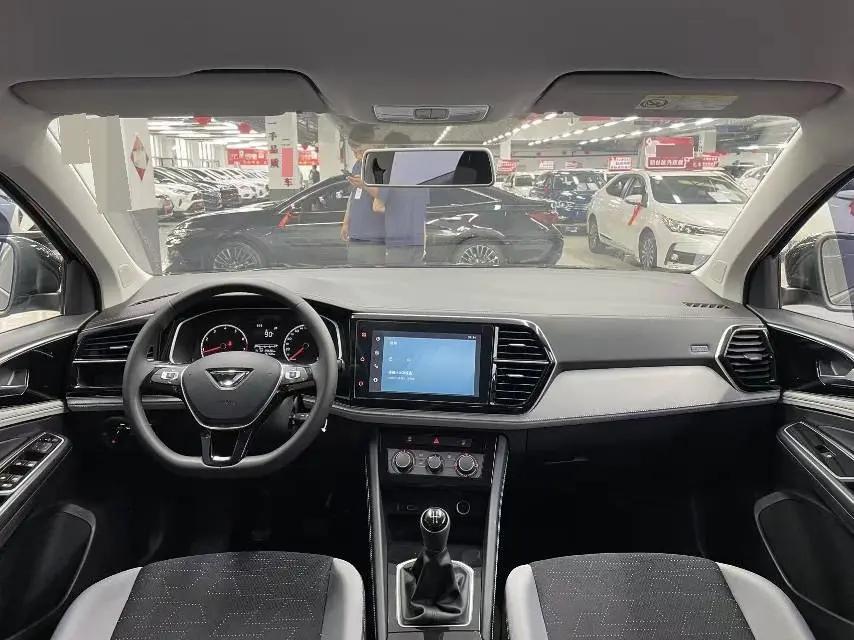 Jetta VS5 2024 280TSI Manual Pioneer Edition 5