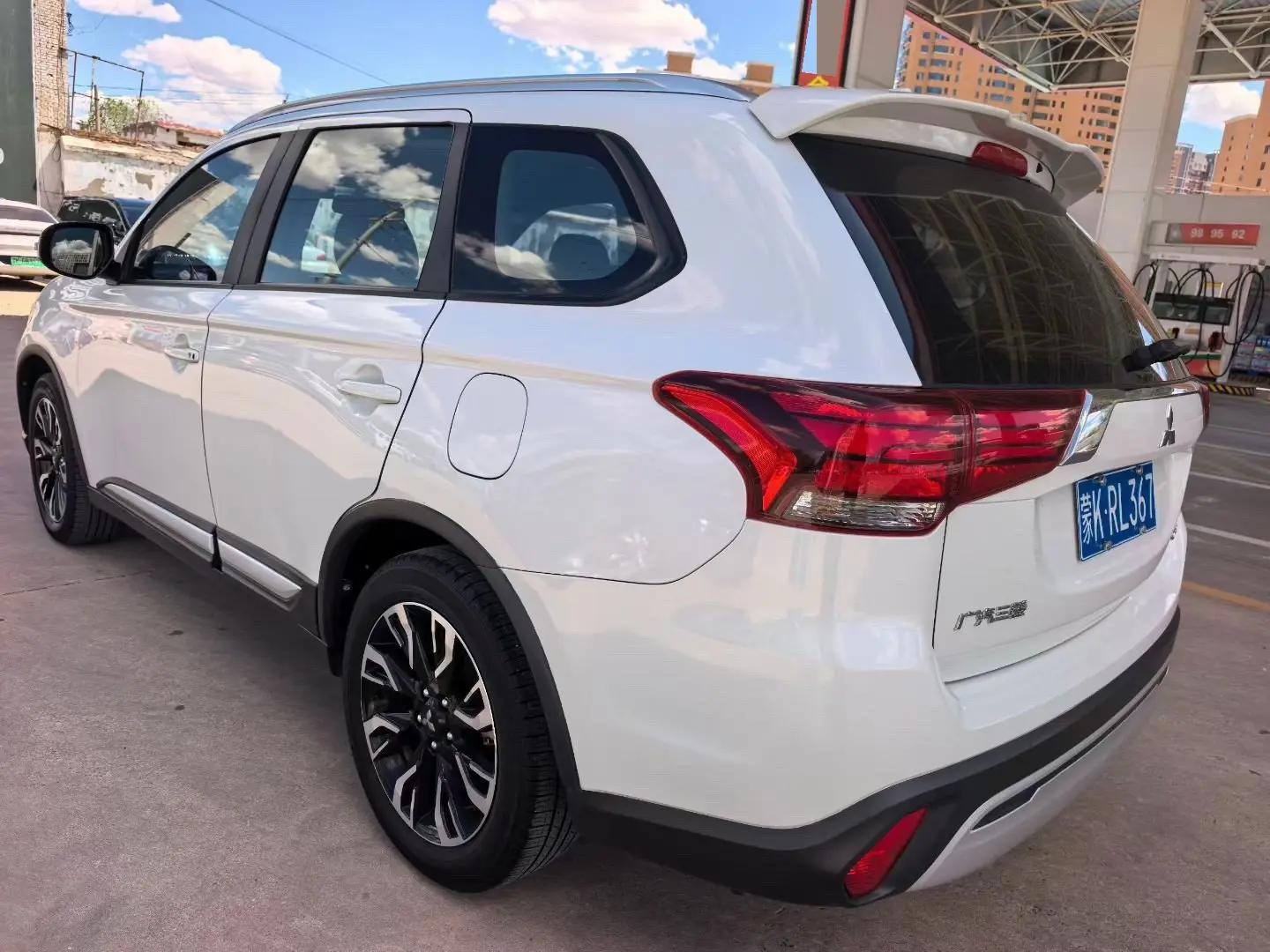 Outlander 2020 2.0L Two-Drive Enjoy Edition 7 4