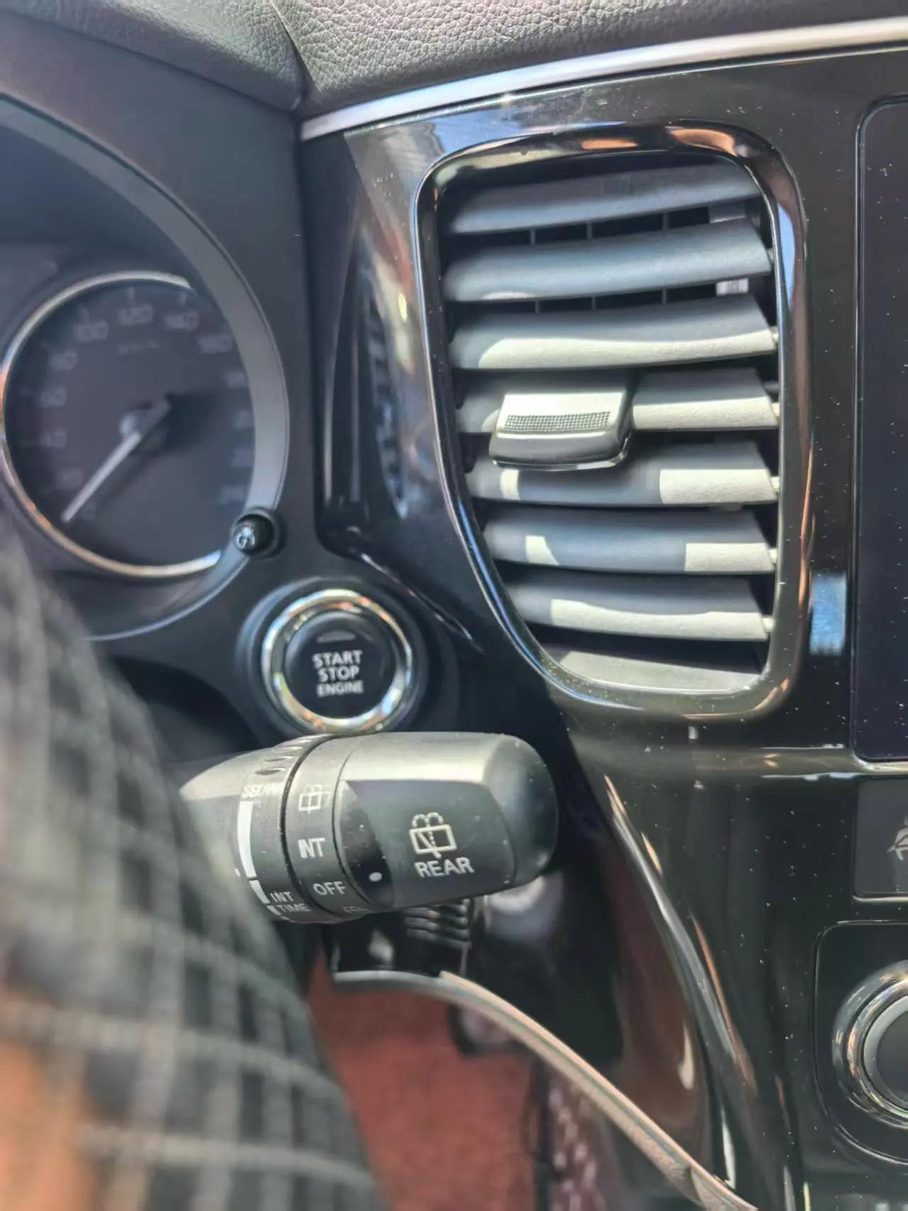 Outlander 2020 2.0L Two-Drive Enjoy Edition 7 7