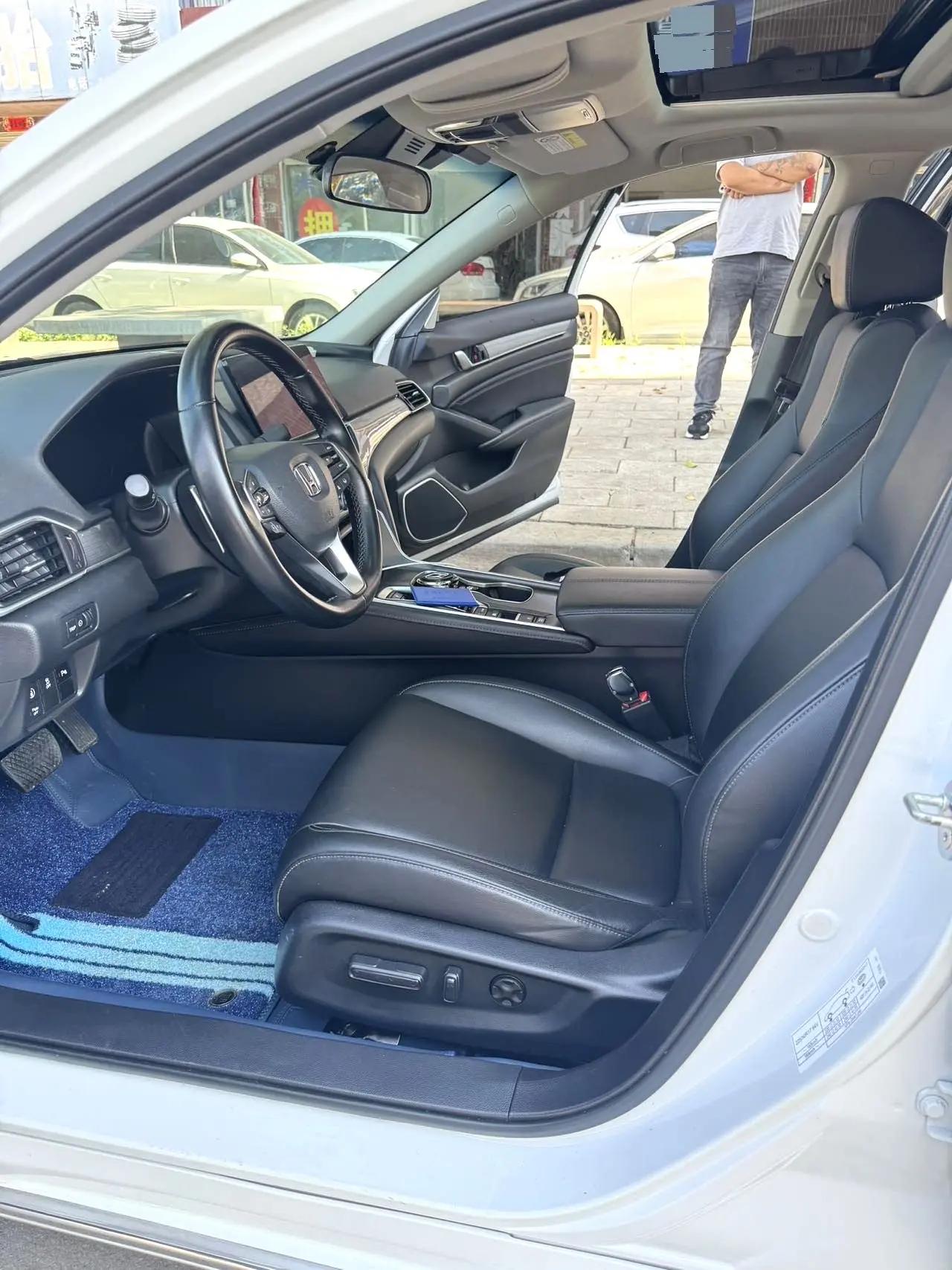 Accord 2022 Sharp Hybrid 2.0L Sharp Collar Edition 6