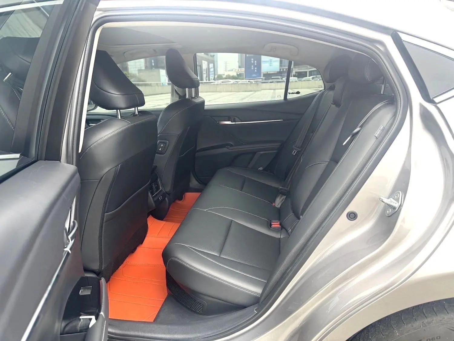 Toyota 2026 Camry Dual Engine 2.0HSE CVT Sport Lite Edition Automatic 6