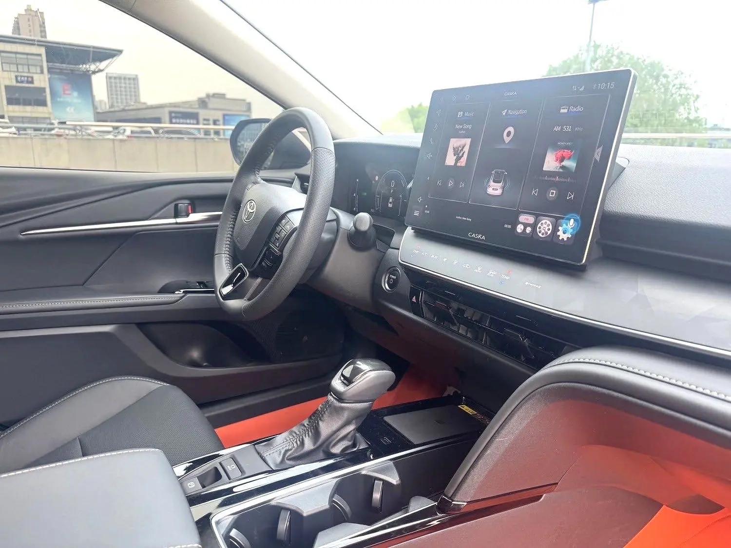 Toyota 2026 Camry Dual Engine 2.0HSE CVT Sport Lite Edition Automatic 7