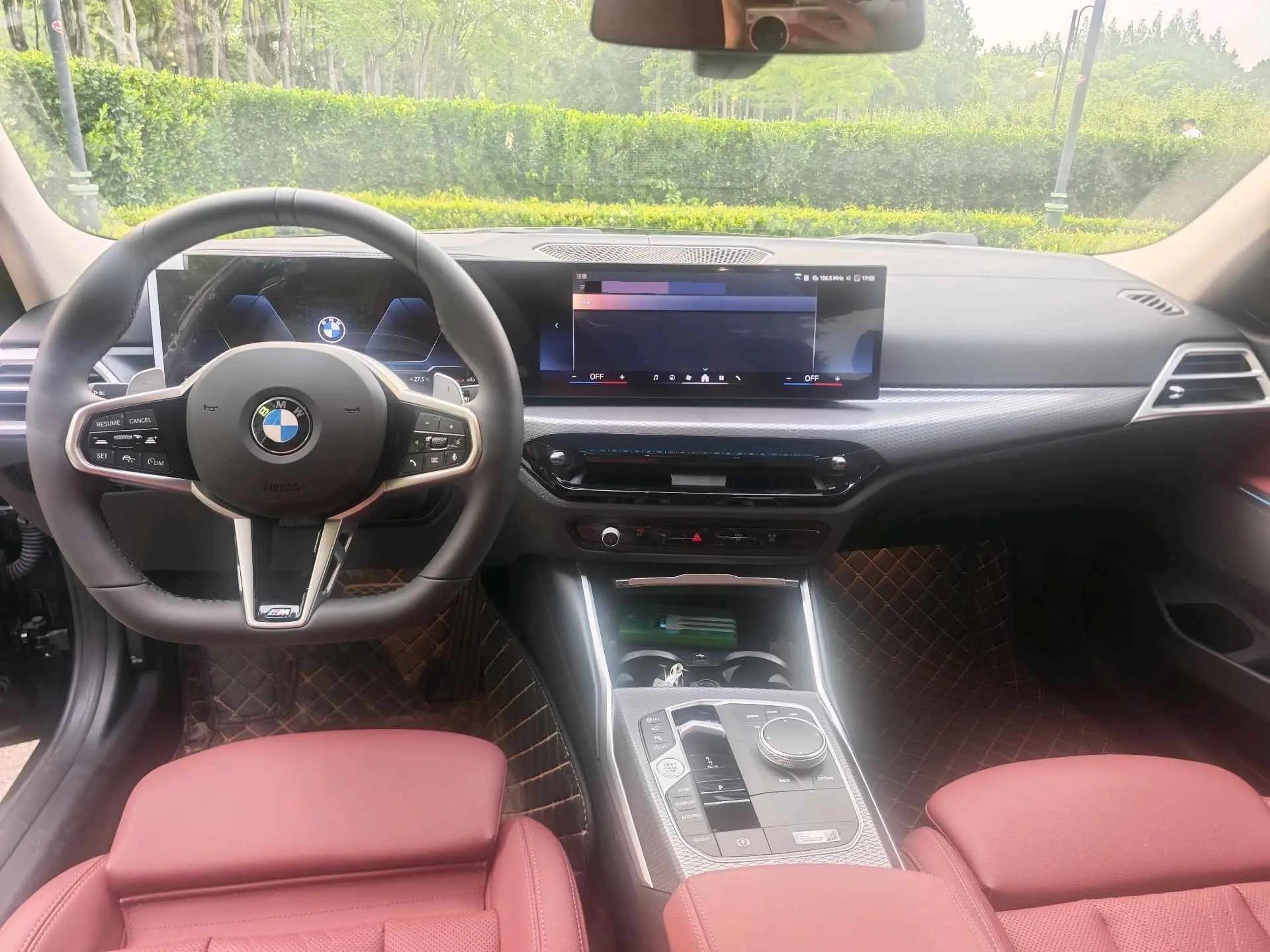 BMW 3 Series 2025 Model 330Li 2.0T M Sport Night Edition Automatic 10