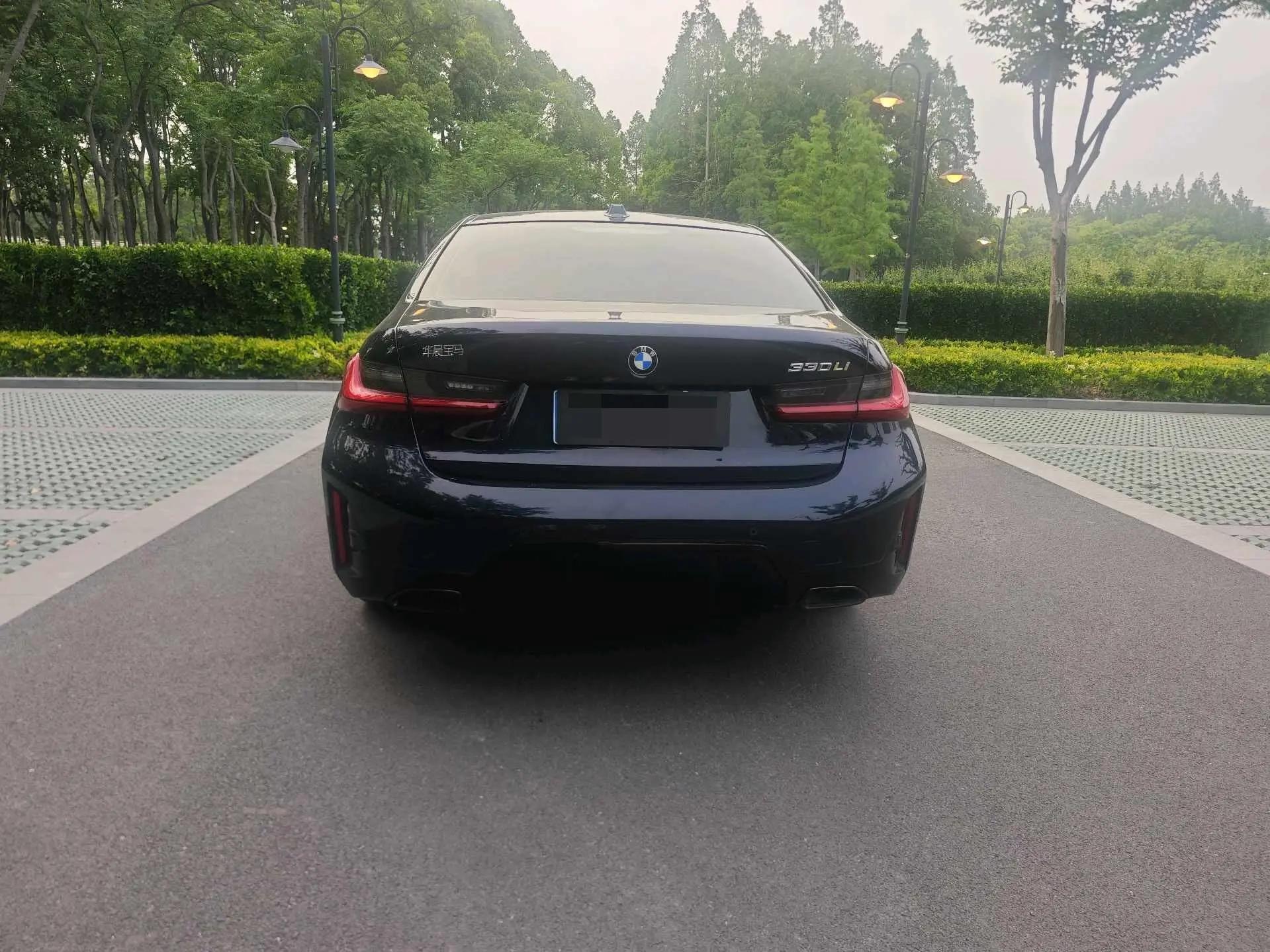 BMW 3 Series 2025 Model 330Li 2.0T M Sport Night Edition Automatic 6