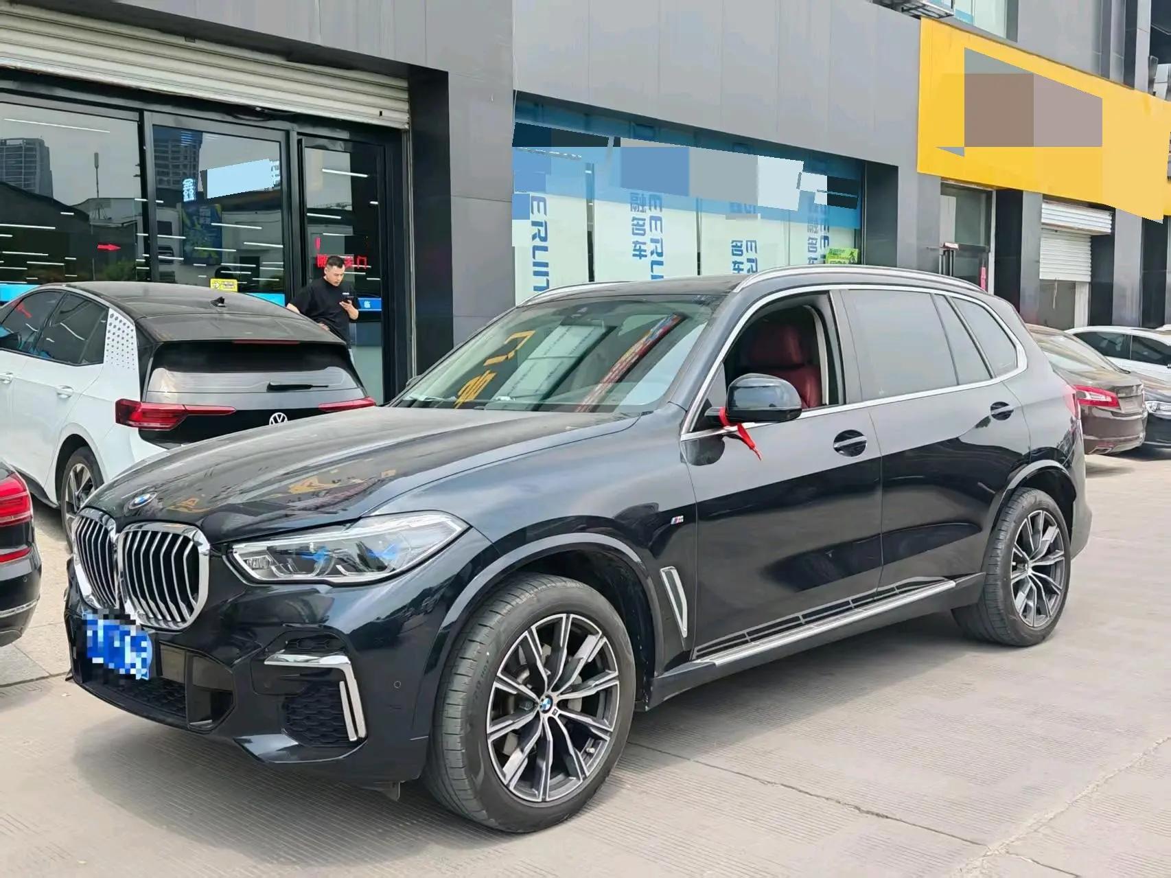 BMW X5 2022 xDrive 30Li exclusive m sports suit