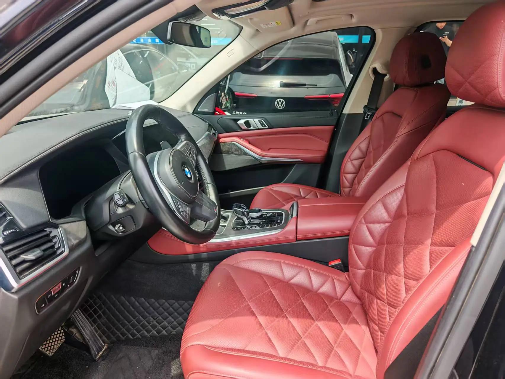 BMW X5 2022 xDrive 30Li exclusive m sports suit 3