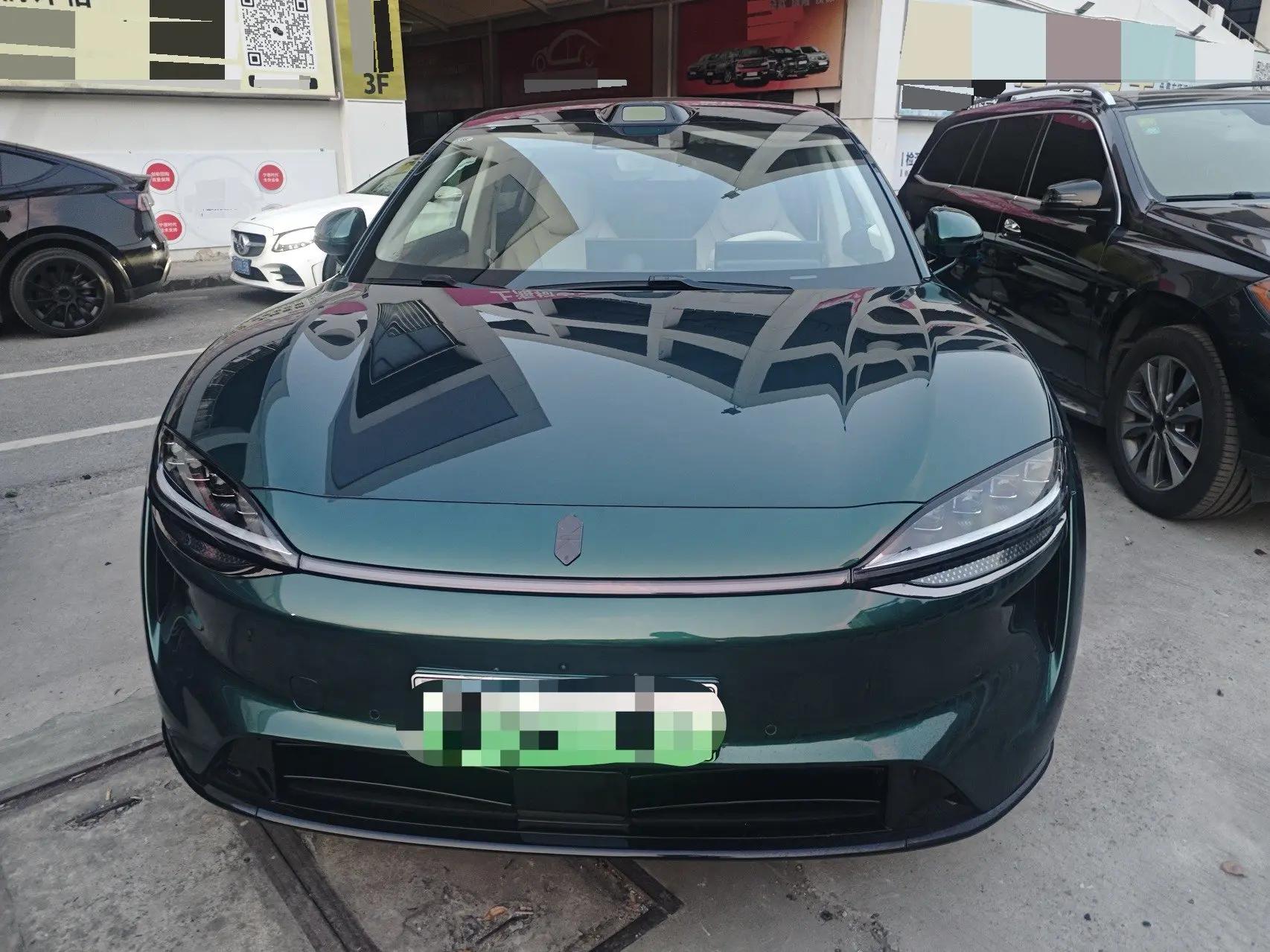 Intellectual 2024 R 7 802km Max Automatic Gear 3