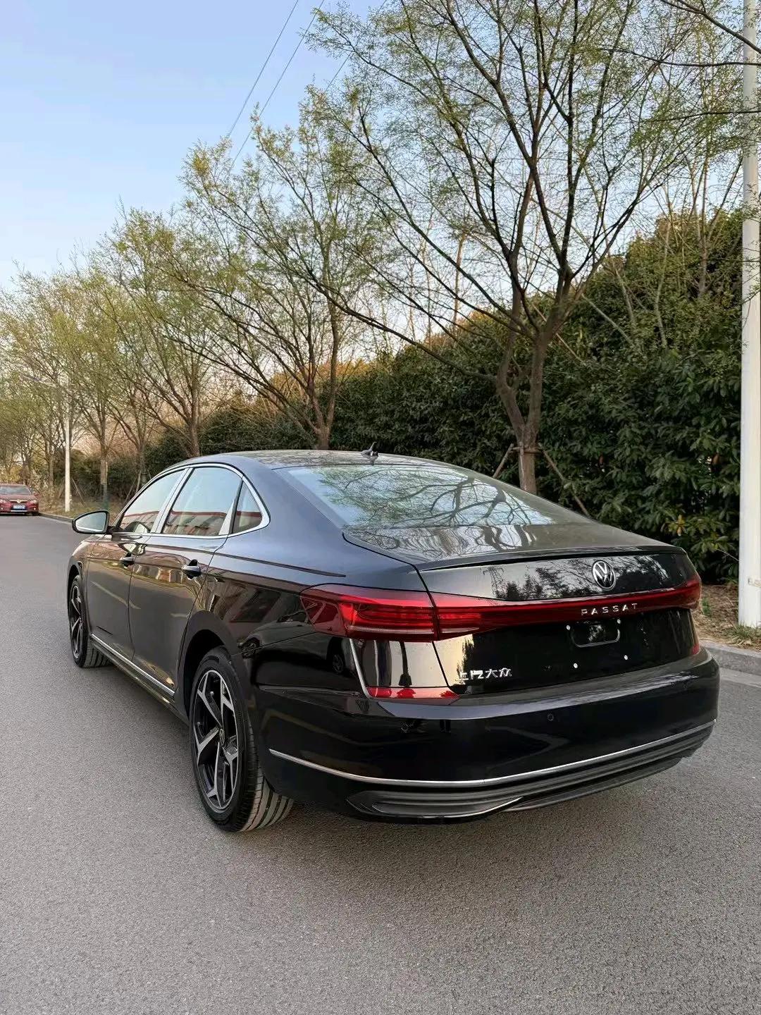 Volkswagen 2025 Passat 2.0TSI 330TSI Outstanding Model Starry Sky Elite Edition Automatic 8