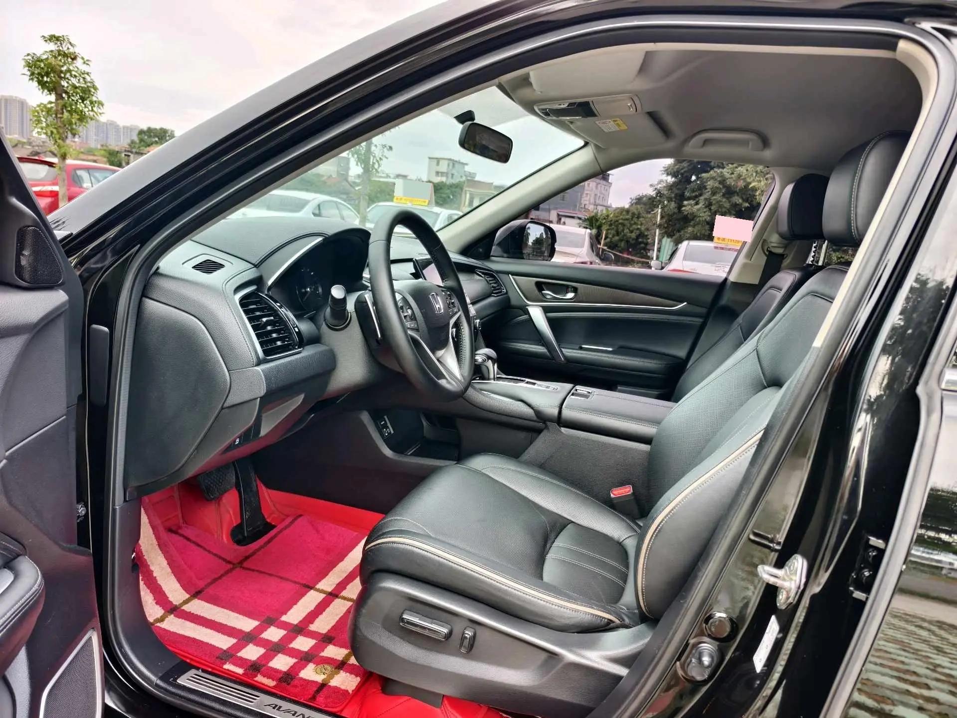 Crown Road 2020 240TURBO Two-Drive Comfortable Edition 4