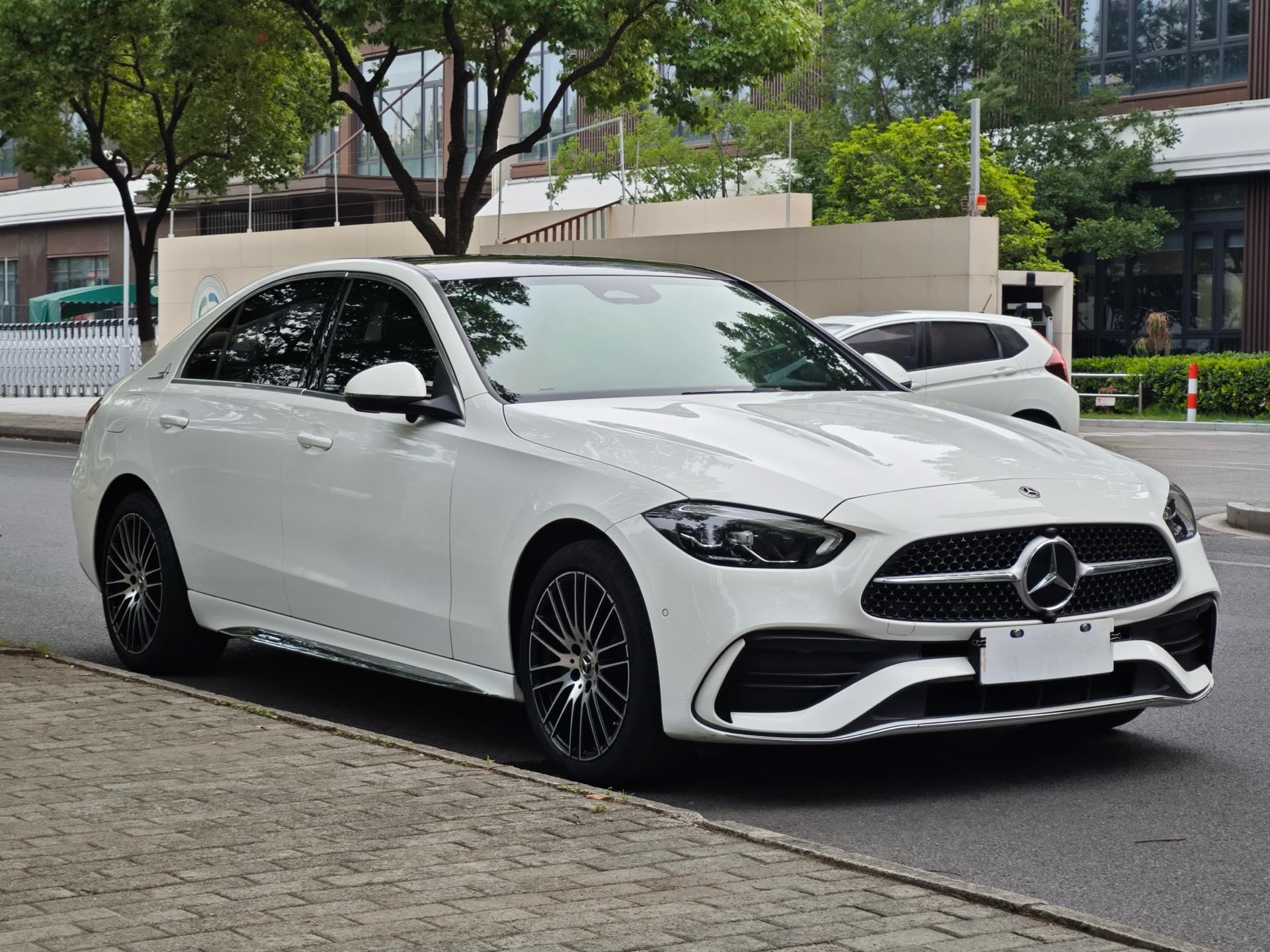 Mercedes Benz Class C 2023 C 260 L Sports Edition 3