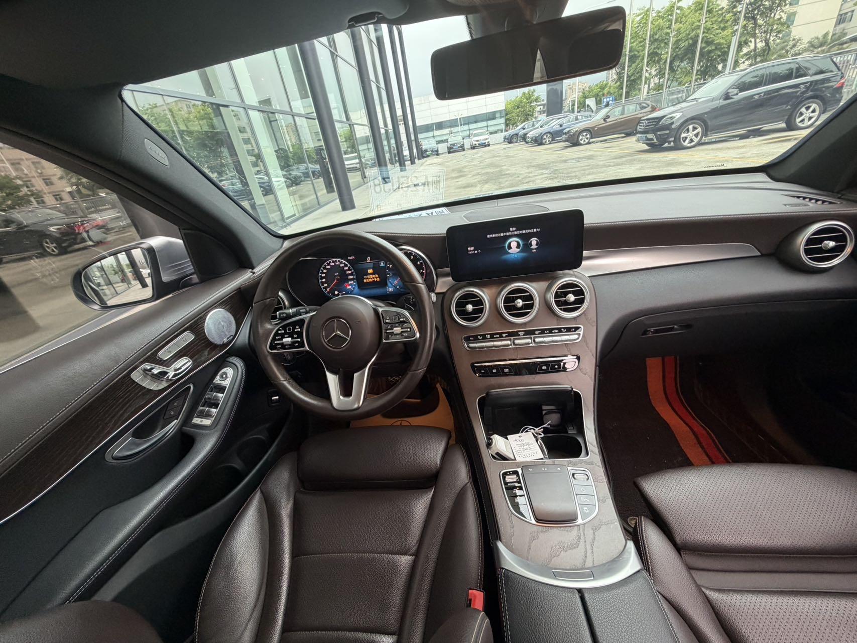 Mercedes Benz GLC 2021 GLC 260 L 4MATIC Luxury 4