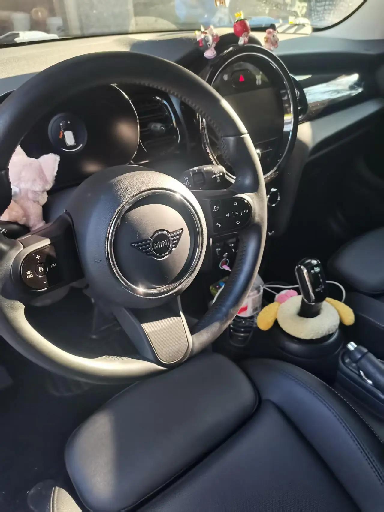 MINI Mini (Imported) 2023 Mini Cooper 1.5T Midnight Escape Special Edition Automatic 4