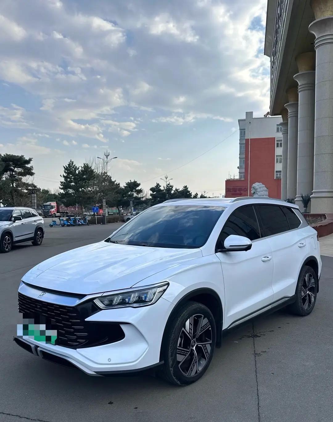 Open image lightbox: BYD 2023 Song Pro DM-i 1.5 CVT Champion Edition Exceed 110KM Automatic