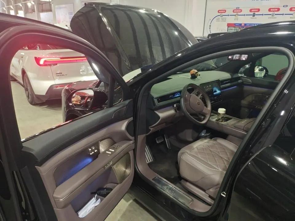 NIO 2026 ES8 6-seat executive signature version automatic gear 5