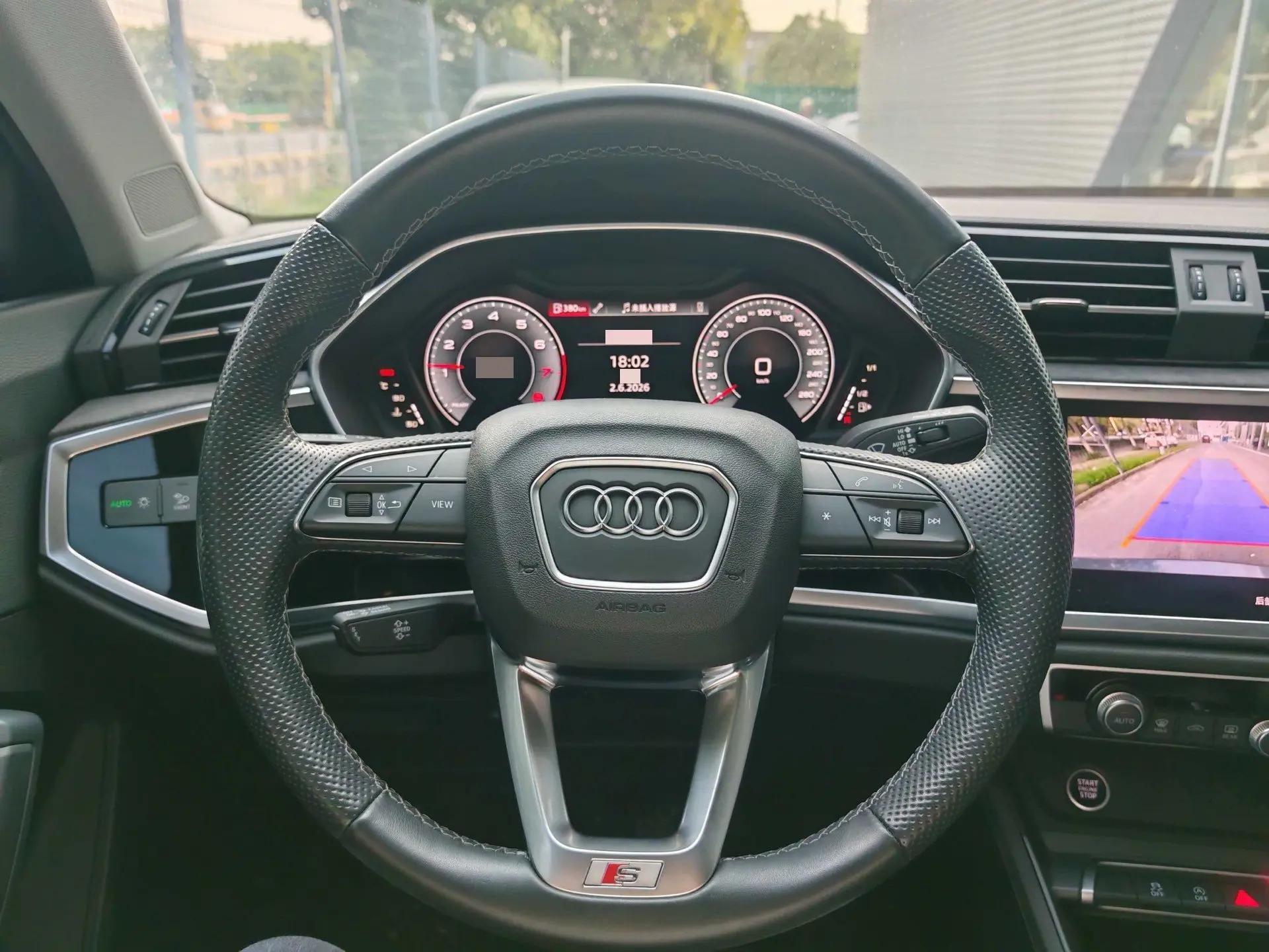 Audi Q3 2022 35 TFSI Enterprising Dynamic 5