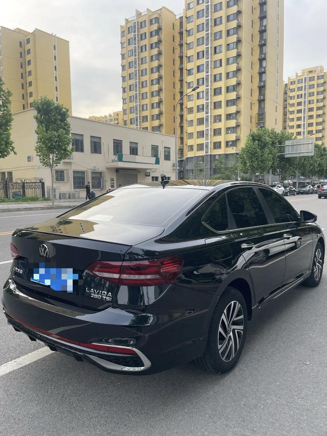 Lavida 2023 280TSI DSG Star Full Edition 3