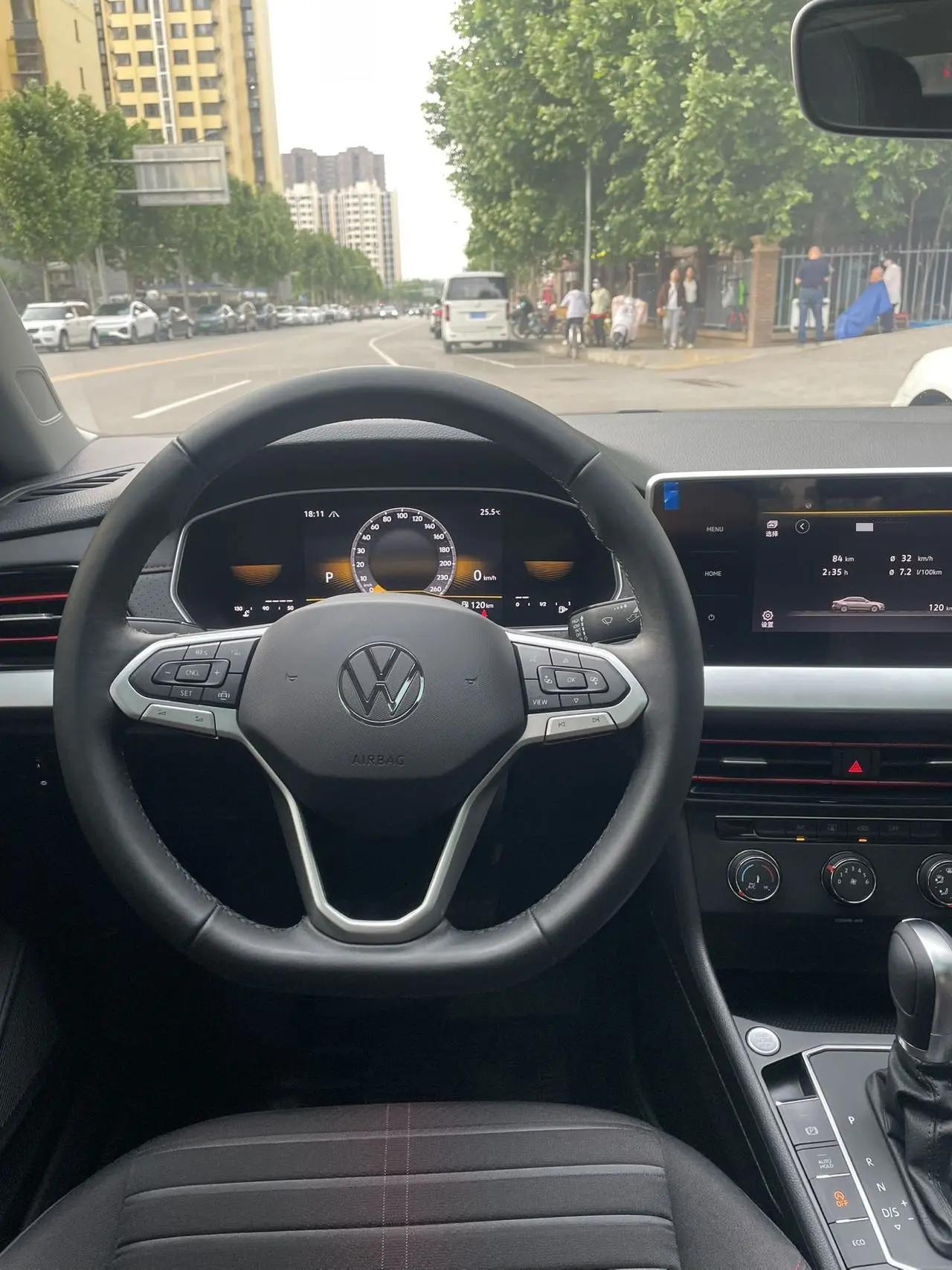 Lavida 2023 280TSI DSG Star Full Edition 8