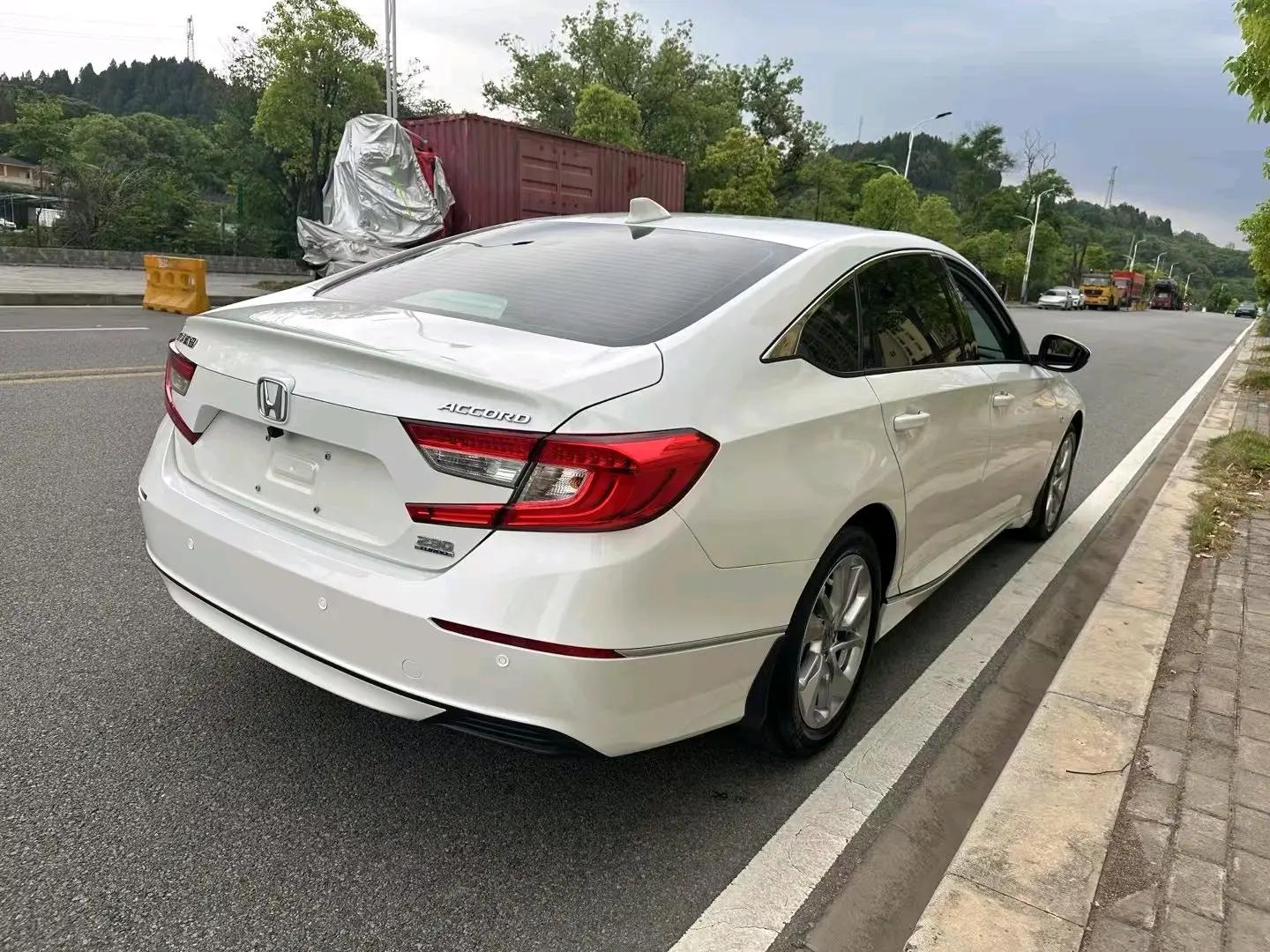 Accord 2022 260TURBO Magic Night Premium Edition 5