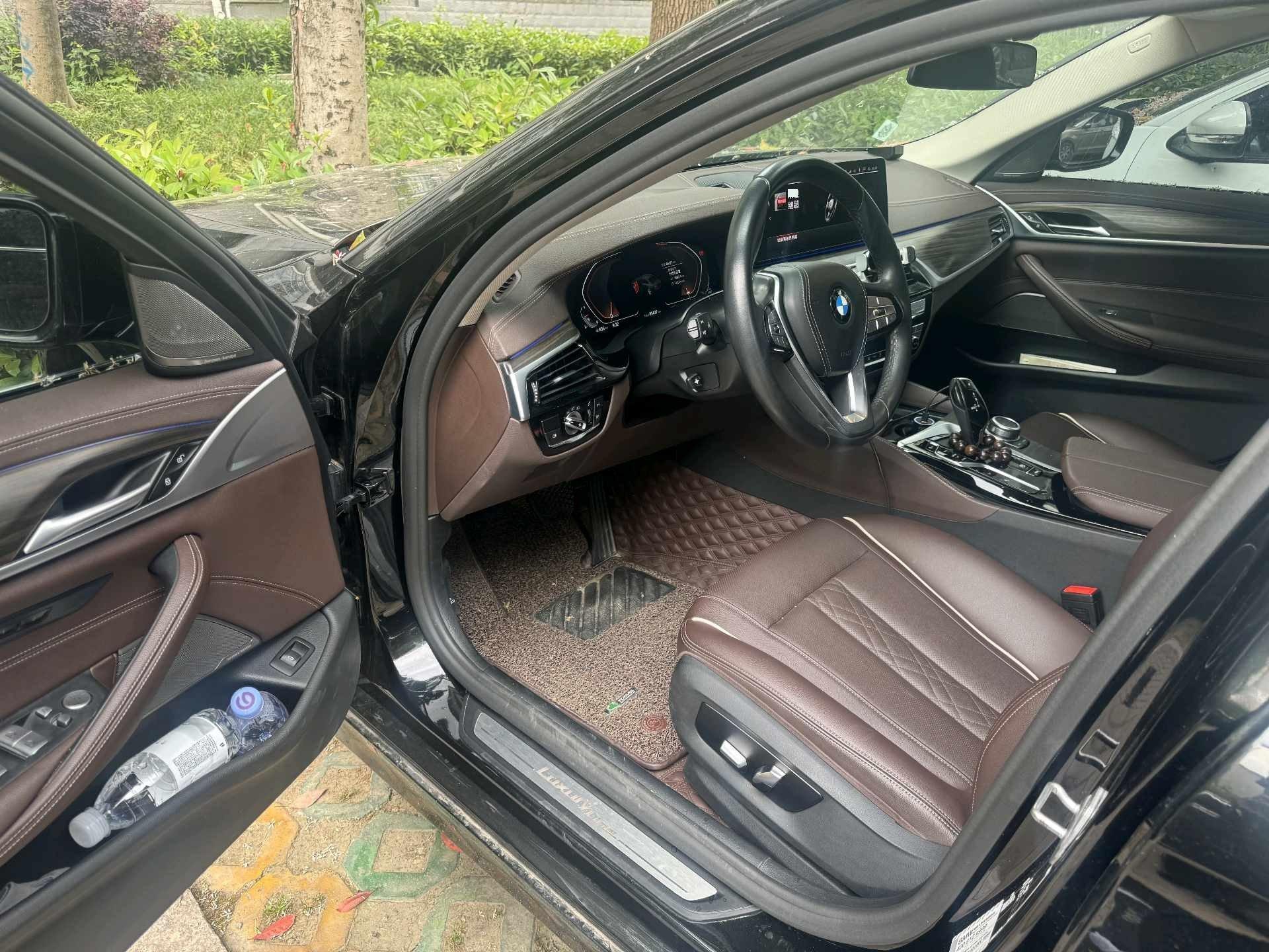 BMW 5 Series 2022 Modified 2 530Li Leading Luxury Suit 3