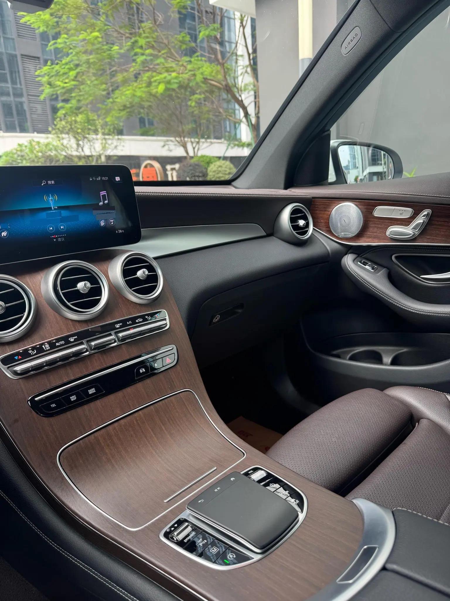 Mercedes Benz GLC 2020 model modified GLC 300 L 4MATIC luxury model 17