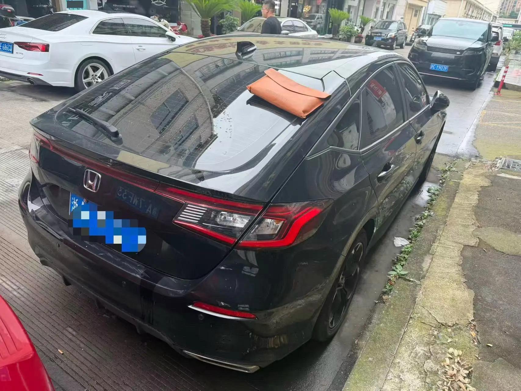 2023 Civic HATCHBACK 240TURBO CVT Base Model 4