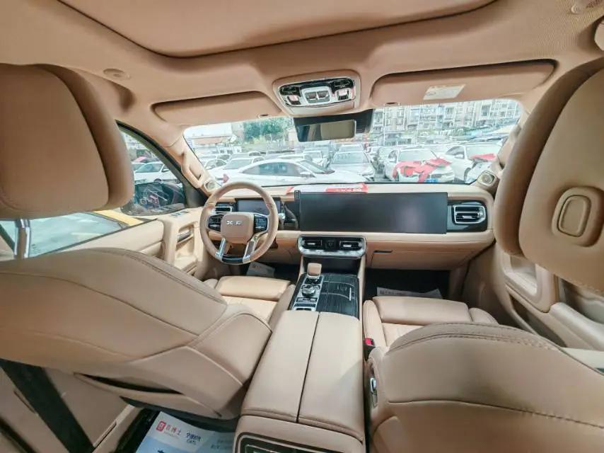 Beijing 2024 BJ60 Thunder Magic Nuclear Power Drive Advanced Edition 5-seat Automatic Gear 6