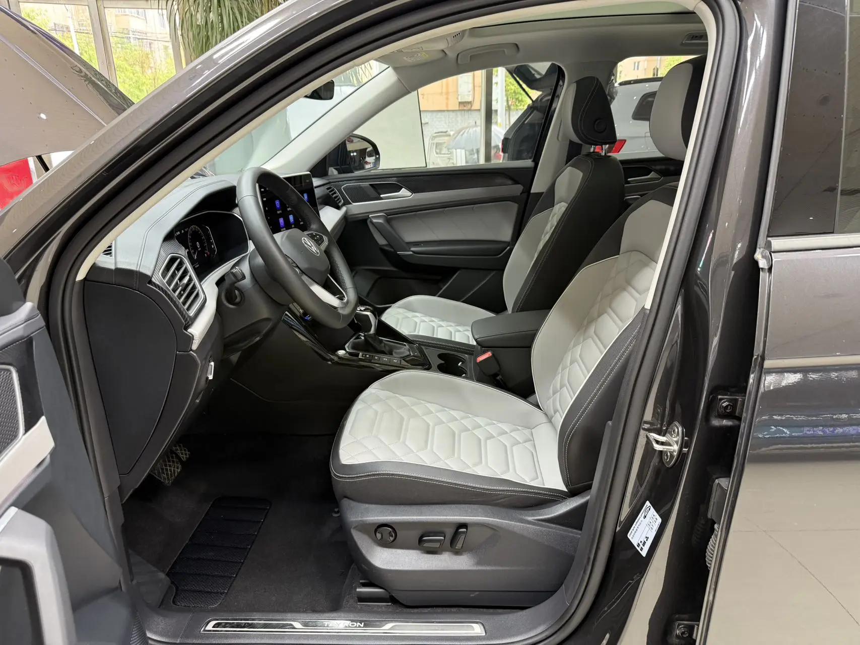 Tangyue 2023 280TSI Front-Wheel-Drive Luxury Plus Upgrade Version 15